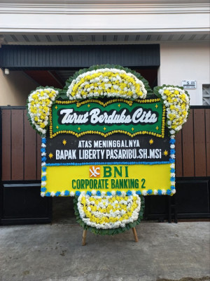 Papan Bunga Duka di Binuang Kampuang Dalam