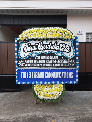 Papan Bunga Duka di Binuang Kampuang Dalam